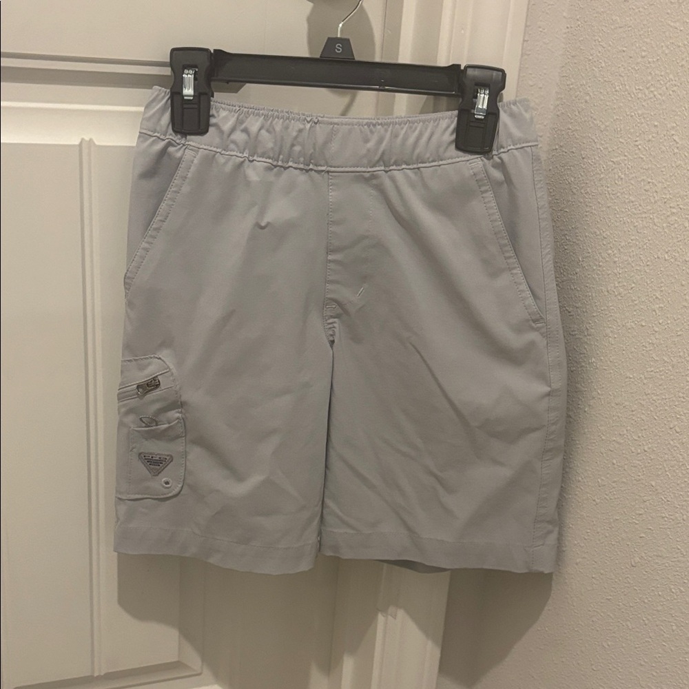 Columbia PFG Kids Cargo Shorts Size 8 Gray Omni-Shade Fishing Hiking Outdoor